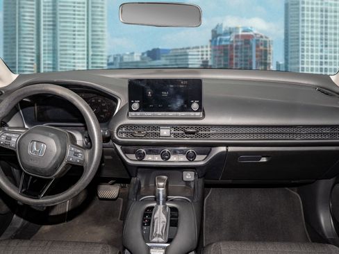 Used 2023 Honda HR-V LX image 19