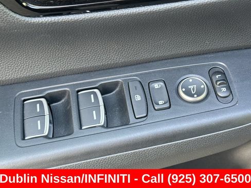 Used 2025 Honda CR-V EX-L image 13
