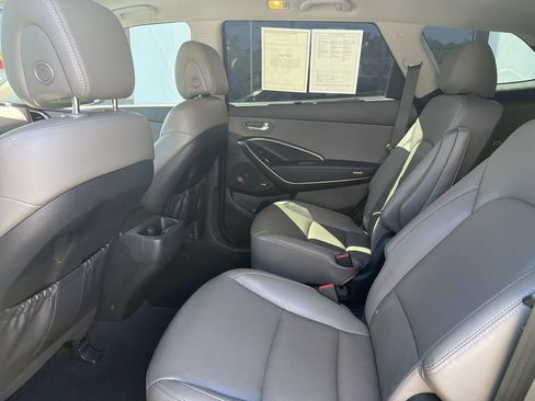 Used 2017 Hyundai Santa Fe Limited FWD image 25
