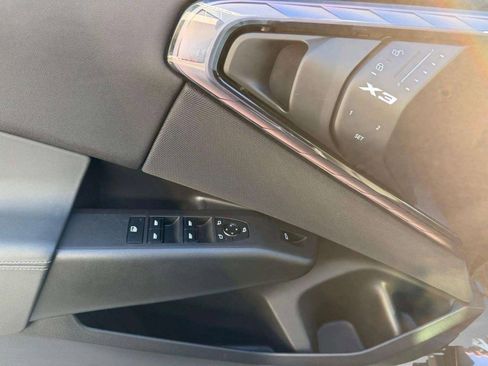 Used 2025 BMW X3 xDrive30i image 46