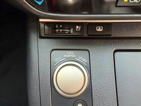 Used 2015 Lexus ES 350 w/ Luxury Package FWD image 29