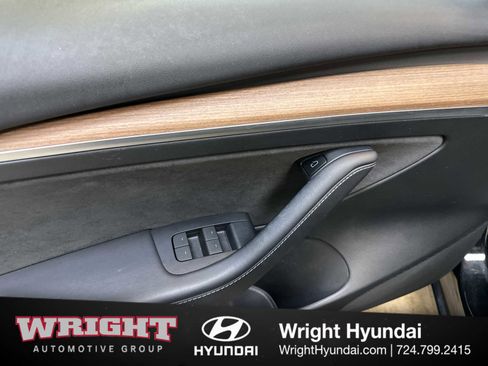 Used 2023 Tesla Model 3 Standard Range image 10