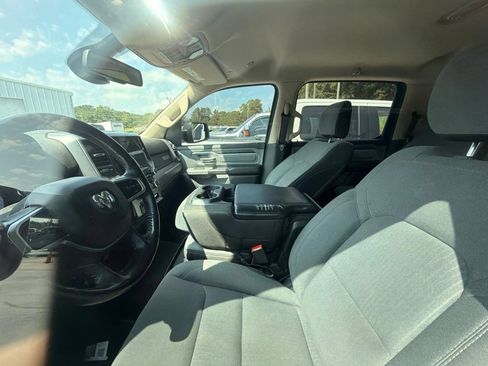 Used 2019 RAM 1500 Big Horn AWD/4WD image 2