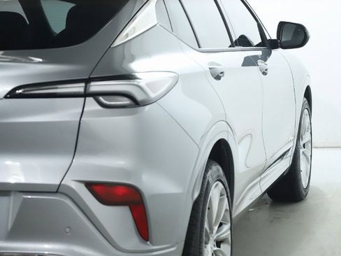 Used 2025 Buick Envista Avenir image 46