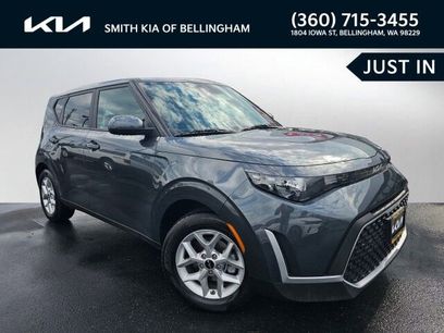 Used 2023 Kia Soul LX w/ LX Technology Package