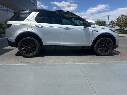 Used 2024 Land Rover Discovery Sport Dynamic SE AWD/4WD image 4