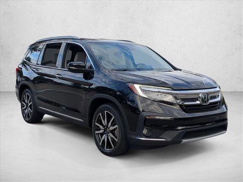Used 2019 Honda Pilot Touring image 3