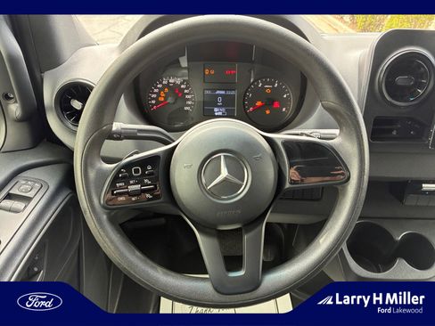 Used 2020 Mercedes-Benz Sprinter 144 Cargo image 9