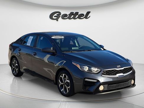 Used 2019 Kia Forte LXS image 3