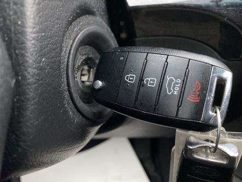 Used 2015 Kia Sorento LX image 27