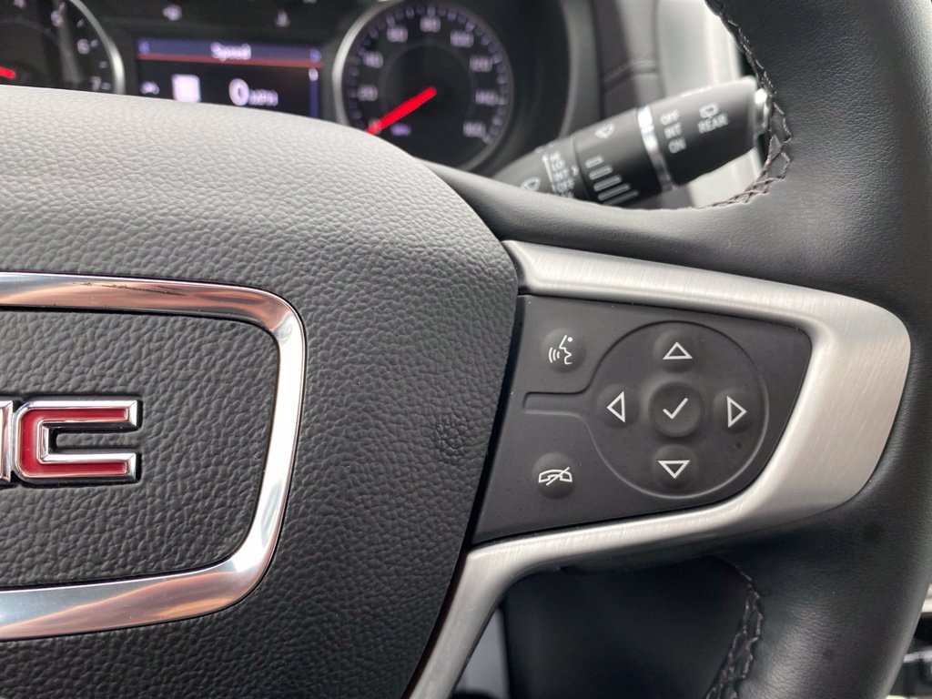 Used 2023 GMC Terrain SLT w/ Infotainment Package II AWD/4WD image 18