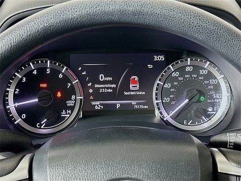 Used 2023 Toyota Highlander L image 13
