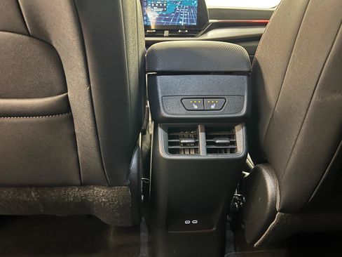 Used 2026 Chevrolet Equinox RS w/ Convenience Package III FWD image 70