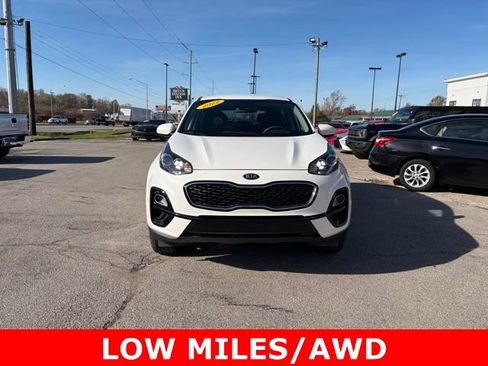 Used 2022 Kia Sportage LX AWD/4WD image 2