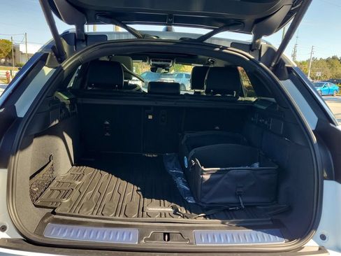 New 2026 Land Rover Range Rover Velar Dynamic SE AWD/4WD image 11