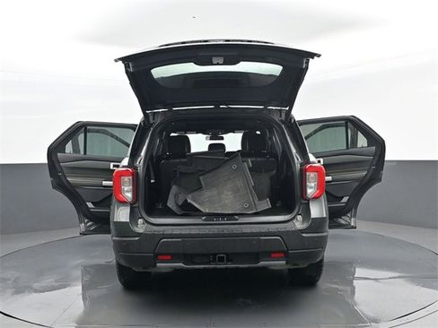 Used 2023 GMC Acadia SLT image 23