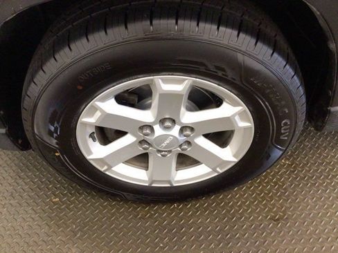 Used 2013 GMC Acadia SLE AWD/4WD image 23