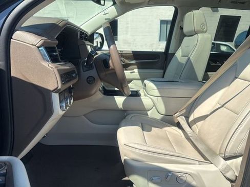 Used 2023 GMC Yukon Denali w/ Max Trailering Package image 28