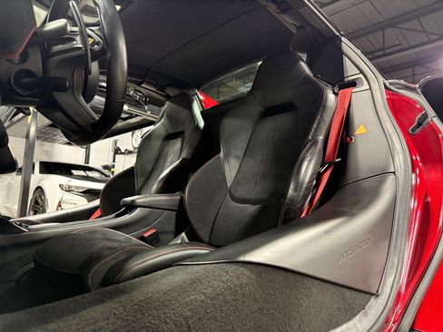 Used 2018 McLaren 570S Spider image 29