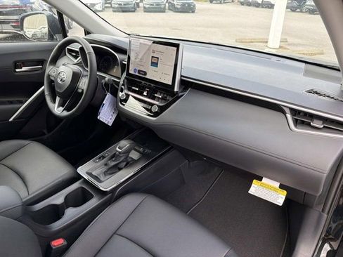 New 2026 Toyota Corolla Cross XLE w/ Convenience Package AWD/4WD image 18