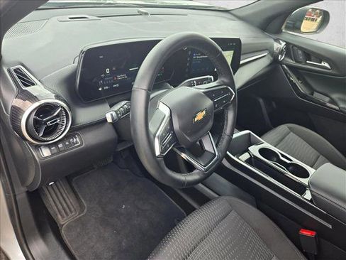 Used 2025 Chevrolet Equinox LT AWD/4WD image 10