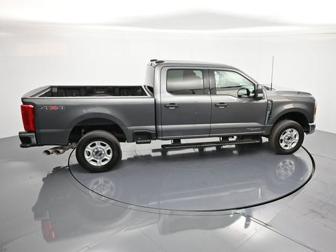 Certified 2025 Ford F250 XLT image 31