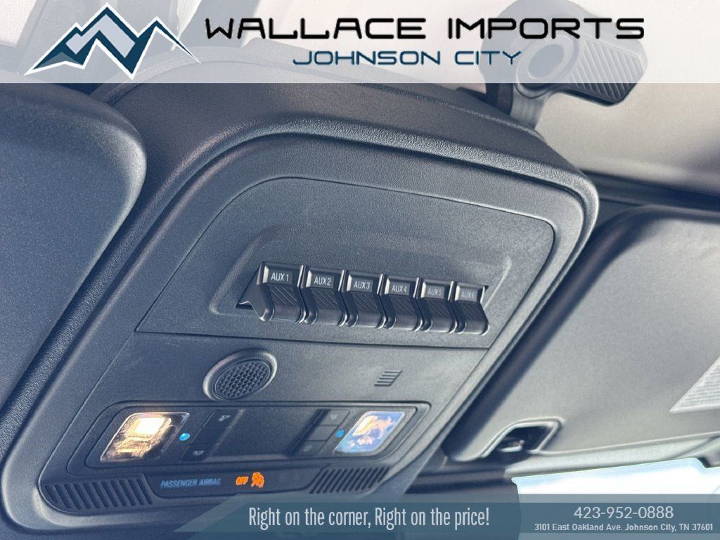 Used 2025 Ford Bronco Raptor AWD/4WD image 16