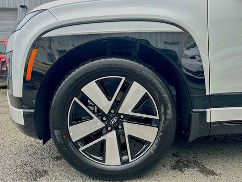 New 2026 Hyundai Ioniq 9 SEL image 18