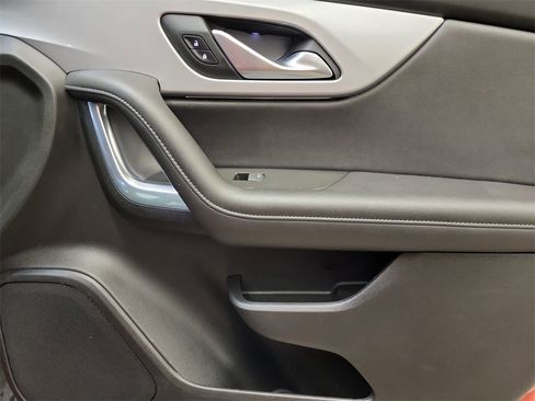 Used 2022 Chevrolet Blazer LT image 17