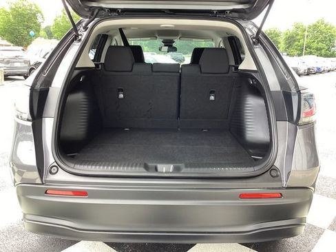 Used 2025 Honda HR-V LX image 9