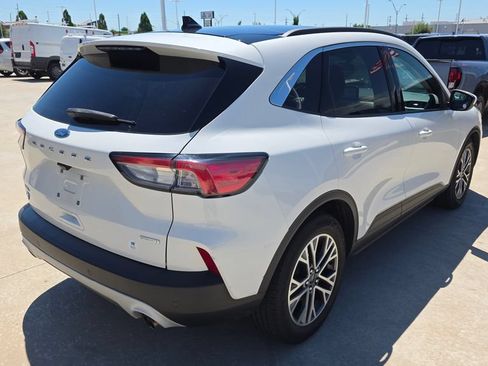 Used 2020 Ford Escape SEL FWD image 5
