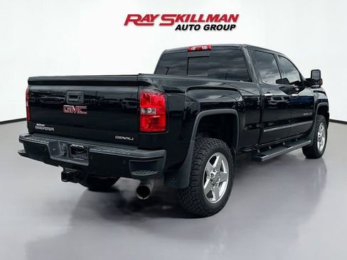 Used 2015 GMC Sierra 2500 Denali w/ Duramax Plus Package AWD/4WD image 7