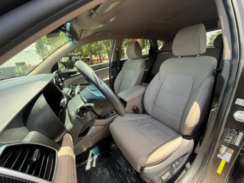Used 2019 Hyundai Tucson Value FWD image 16