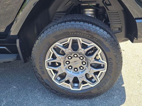 New 2025 GMC Hummer EV 3X image 7