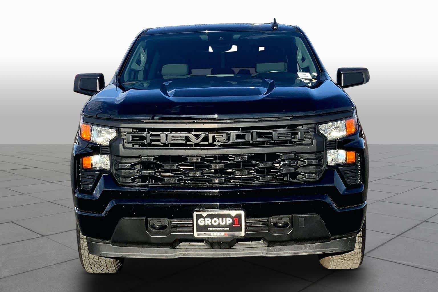 Used 2026 Chevrolet Silverado 1500 Custom w/ Turbomax Blackout Package AWD/4WD image 4