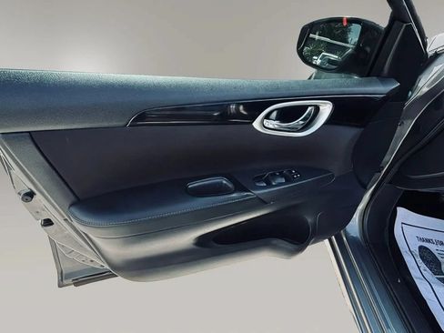 Used 2019 Nissan Sentra SV FWD image 11
