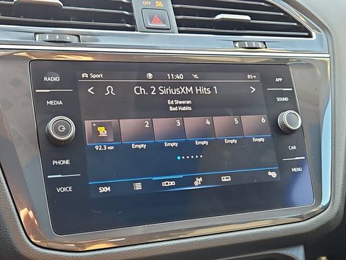 Used 2021 Volkswagen Tiguan SE w/ Panoramic Sunroof Package AWD/4WD image 26