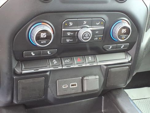 Used 2021 Chevrolet Silverado 1500 LT Trail Boss w/ LPO, Dark Essentials Package image 19