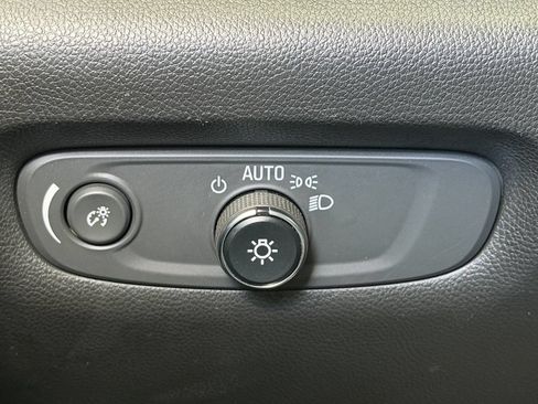 Used 2023 Chevrolet Traverse RS w/ LPO, Floor Liner Package AWD/4WD image 32
