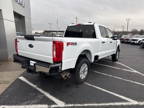 Used 2023 Ford F250 XLT w/ FX4 Off-Road Package image 6
