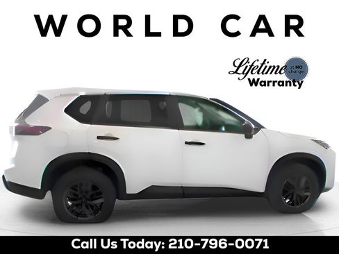 Used 2025 Nissan Rogue S FWD image 2
