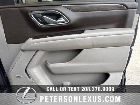 Used 2022 Chevrolet Suburban Z71 w/ Z71 Off-Road Package AWD/4WD image 12
