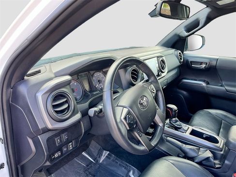 Used 2021 Toyota Tacoma TRD Pro image 9