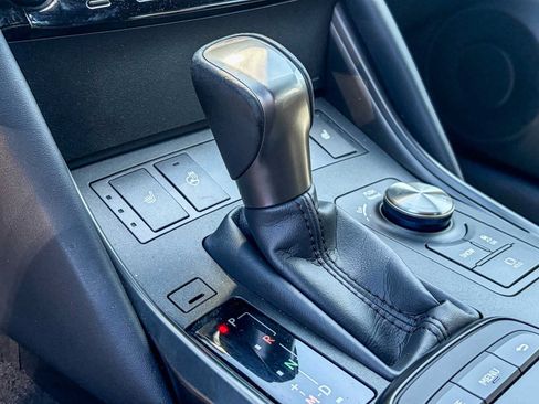 Certified 2025 Lexus IS 300 F Sport AWD/4WD image 19