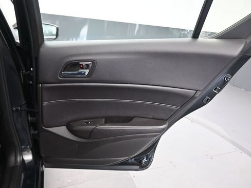 Used 2018 Acura ILX FWD image 34