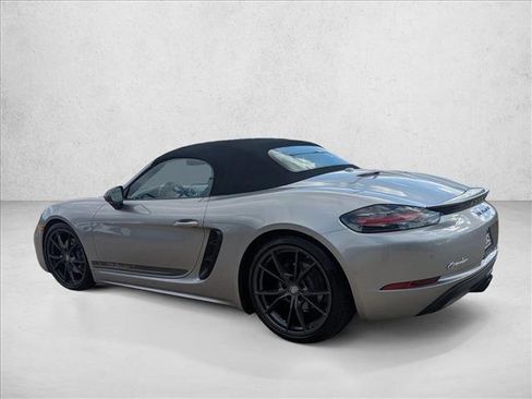 Used 2022 Porsche 718 Boxster image 7