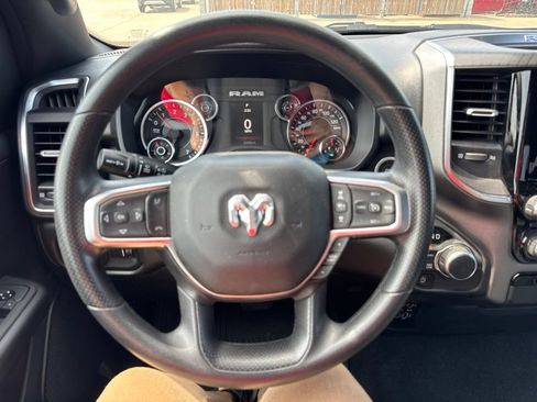 Used 2025 RAM 1500 Big Horn AWD/4WD image 13