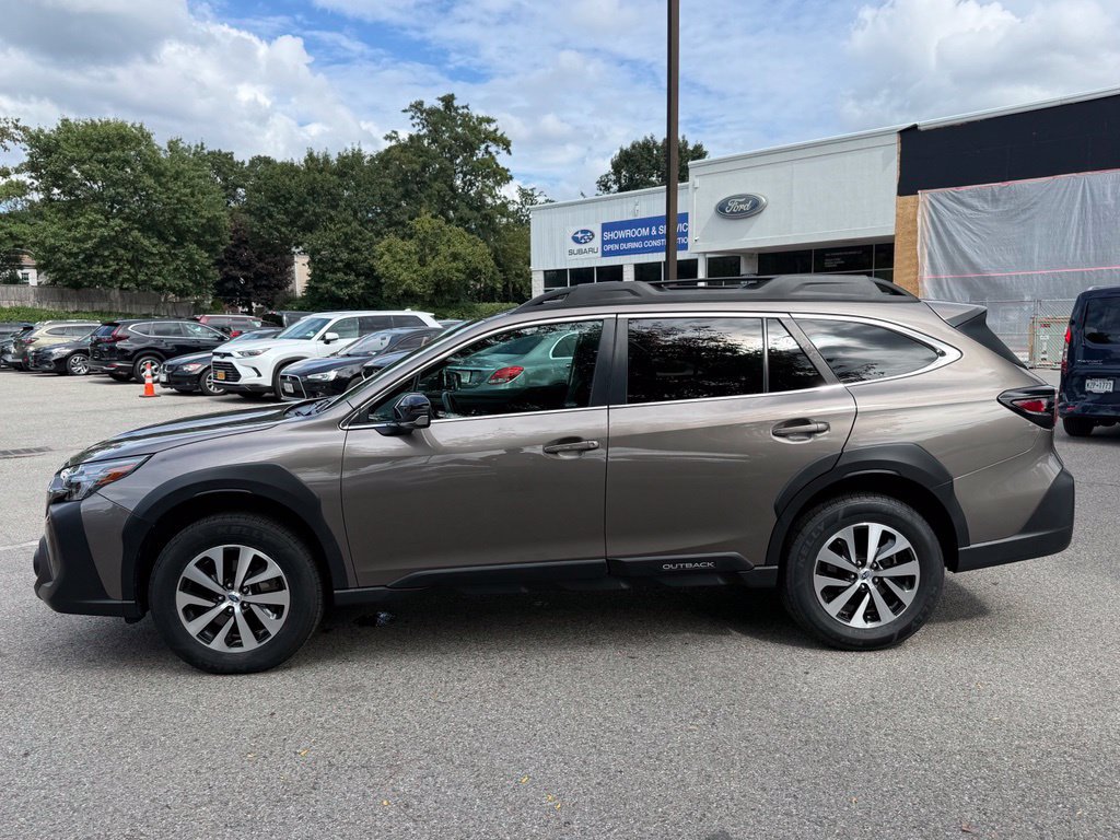 Certified 2024 Subaru Outback Premium AWD/4WD image 5