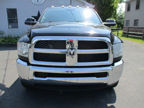 Used 2015 RAM 2500 Tradesman w/ Chrome Appearance Group image 9