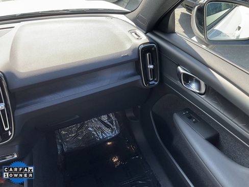 Used 2023 Volvo XC40 Recharge Plus image 58